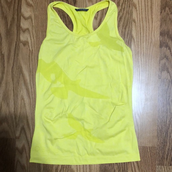 oiselle Tops - Oiselle flyte tank